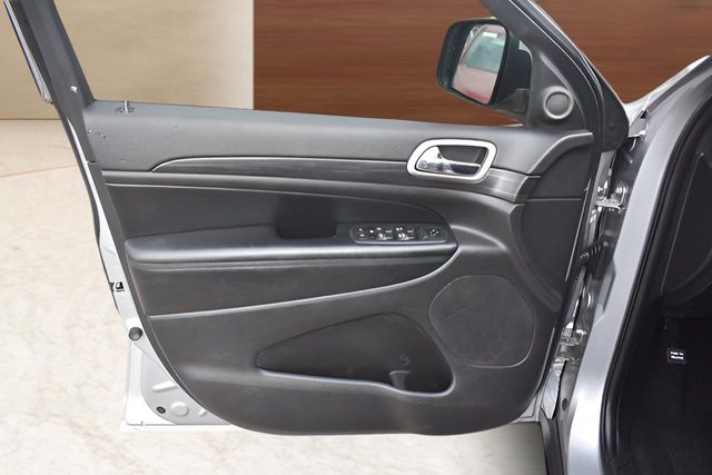 Used Car 2020 Jeep Grand Cherokee  Laredo E For Sale Under $20,000 In Austin, Texas