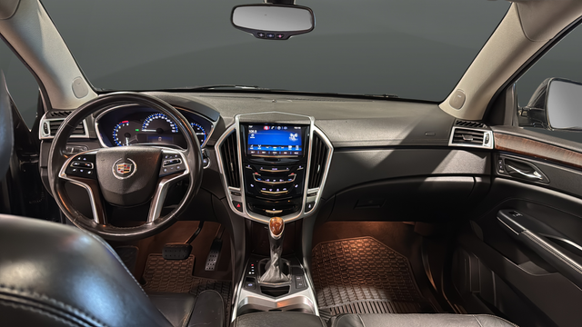 Used 2015  Cadillac Luxury image 11
