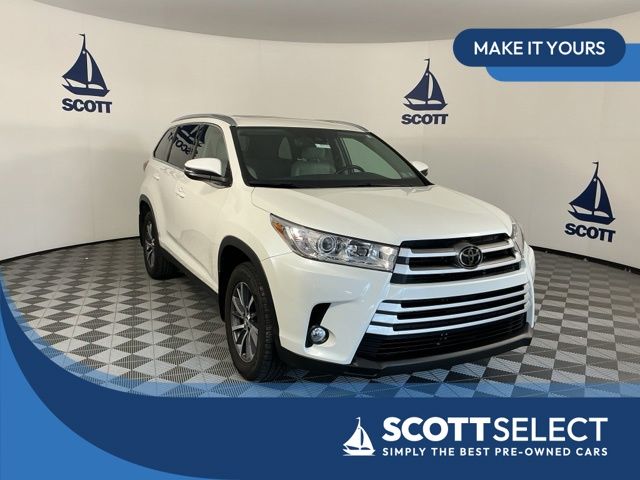 White (Blizzard Pearl) 2019 Toyota Highlander SUV / Crossover All-Wheel Drive 8-Speed Automatic