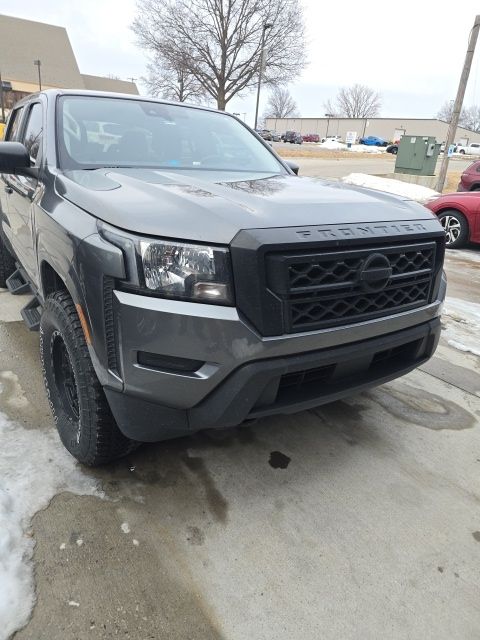 2022 Nissan Frontier S Crew Cab 4WD