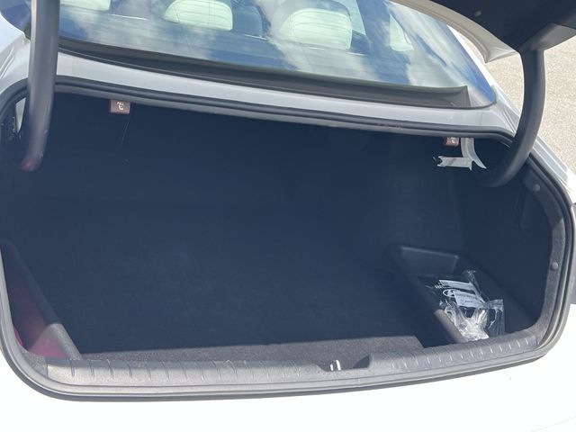 Used 2023 White Hyundai Limited image 42