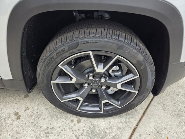 New 2026 Silver Jeep Overland image 19