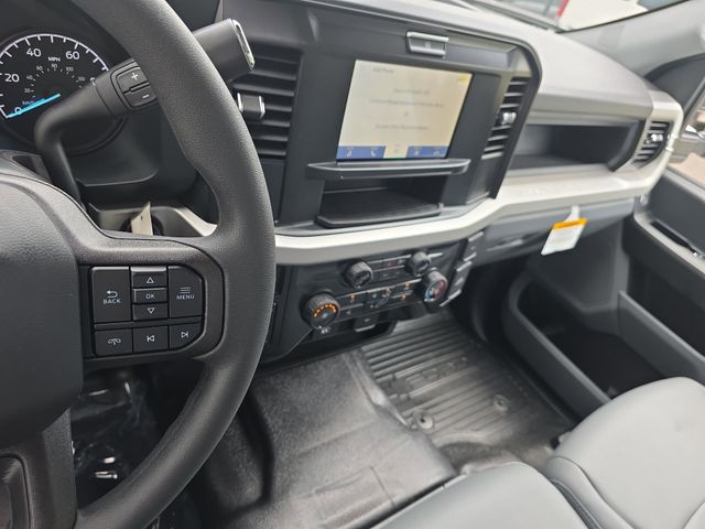 New 2026 Oxford White Ford F-350® XL image 24