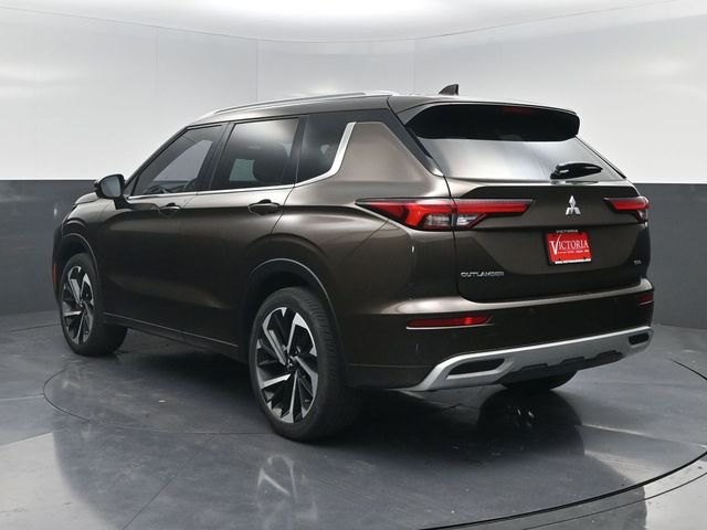 2022 Mitsubishi Outlander SEL Brown at North Houston Mitsubishi