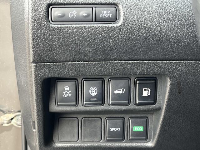 used 2019 Nissan Rogue car, priced at $13,981