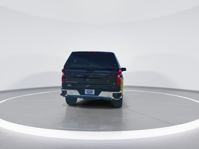 Used 2025 Black Chevrolet LT image 7