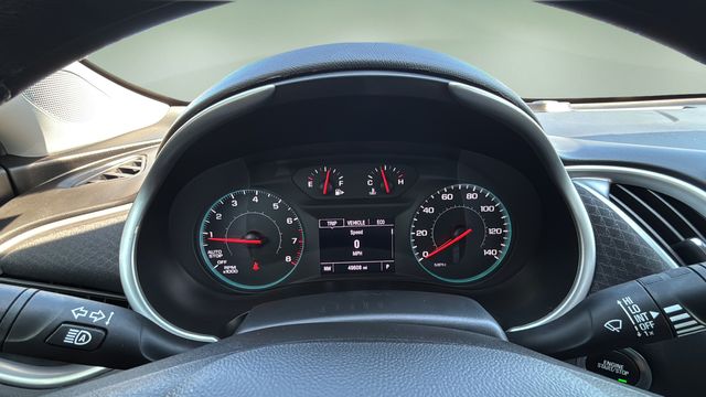Used 2025 White Chevrolet LT image 15