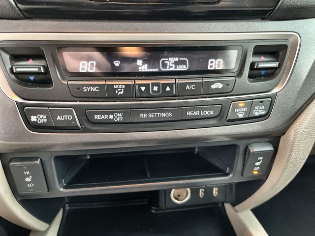 Used 2018  Honda EX-L image 19