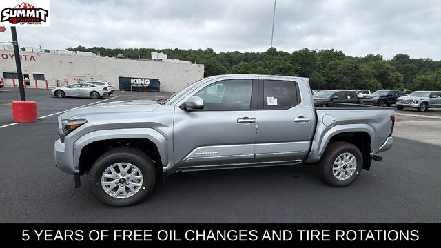 Photo 2 of 2026 Toyota Tacoma SR5