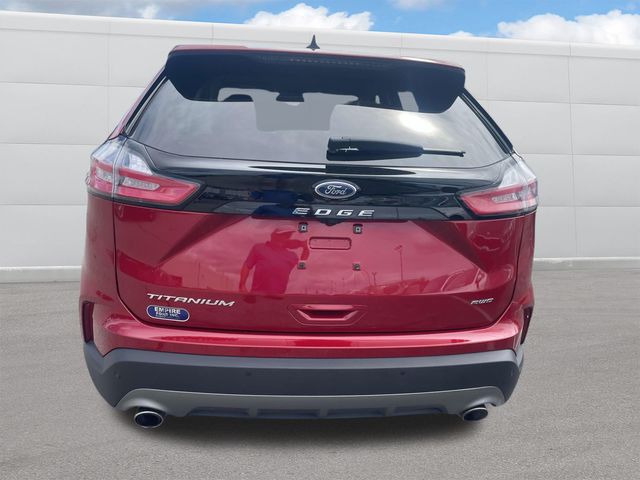 2024 Ford Edge Titanium 4