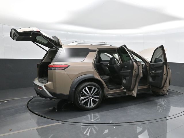 2023 Nissan Pathfinder Platinum 50