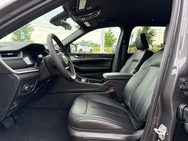 2025 Jeep Grand Cherokee L Limited - Baltic Gray Metallic Clearcoat exterior view 10