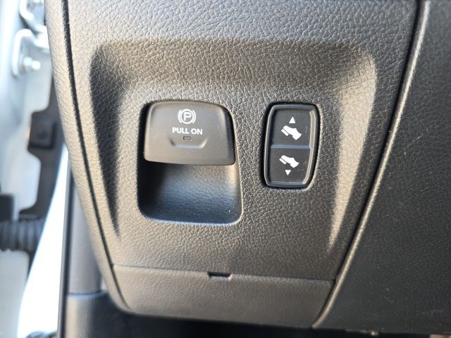 2021 Ram 1500 Big Horn/Lone Star - Bright White Clearcoat exterior view 18