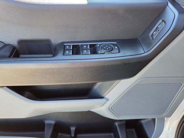 New 2026 Ford Super Duty F-350 Chassis Crew Cab XL