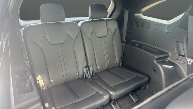 New 2026 White Kia X-Line SX Prestige image 27