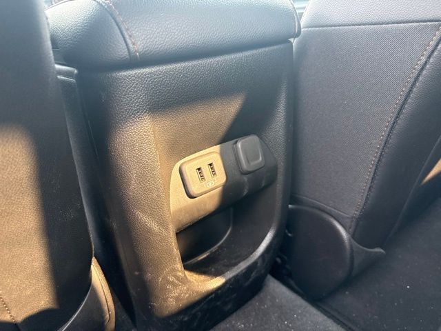 2022 Onyx Black GMC Canyon AT4 w/Leather 4X4 Truck
