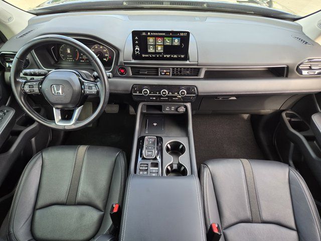 used 2025 Honda Pilot car, priced at $42,725