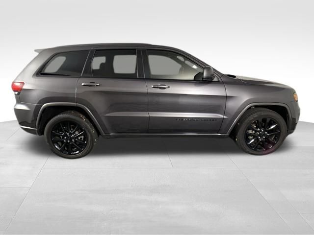 2019 Jeep Grand Cherokee Altitude 8