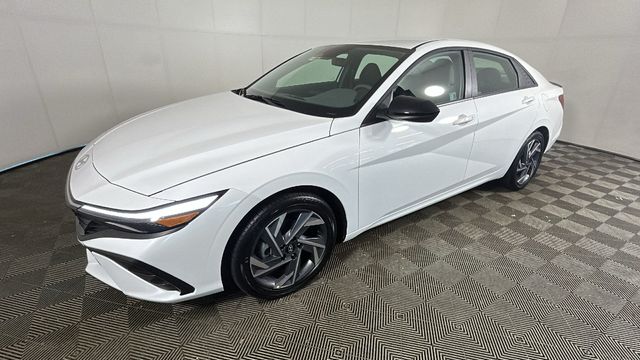 2025 Serenity White Hyundai Elantra Hybrid SEL Sport FWD Sedan