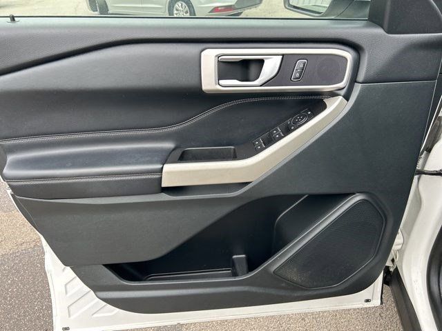 2021 Ford Explorer XLT photo
