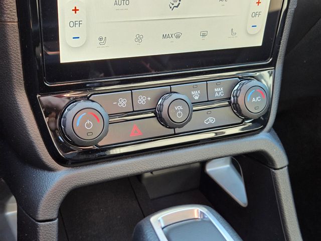 New 2026 Ford Ranger Lariat 4D Crew Cab