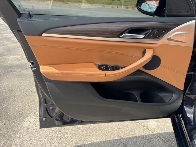 Used 2019 Black BMW M40i image 15