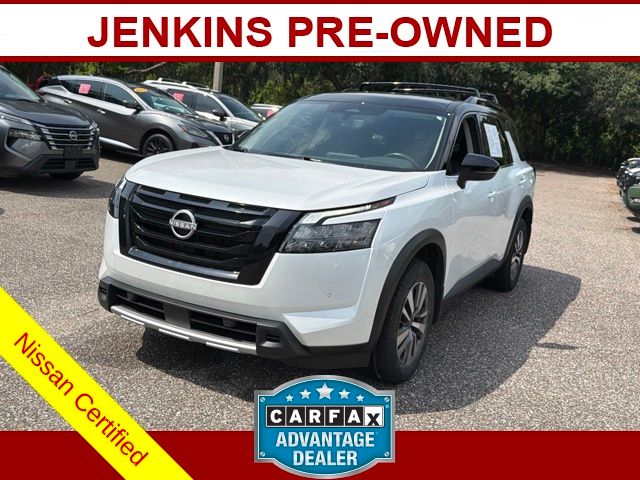 Everest White Pearl/Black 2025 Nissan Pathfinder SUV / Crossover Front-Wheel Drive 9-Speed Automatic