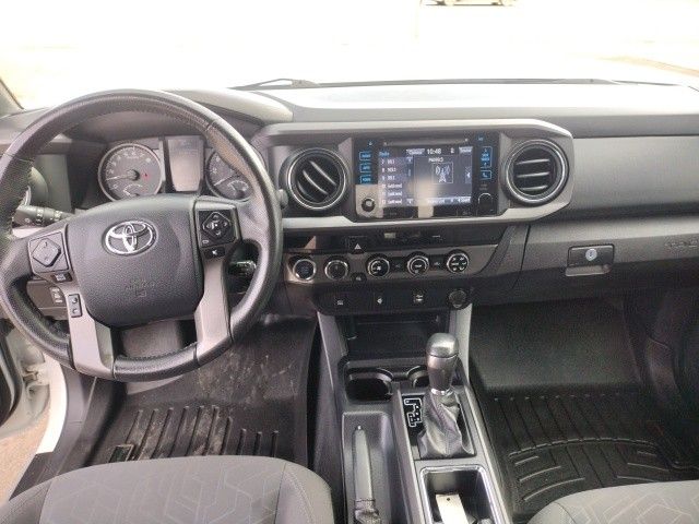 2017 Toyota Tacoma TRD Off-Road photo