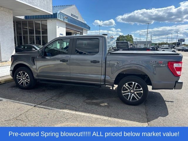 Used 2023 Gray Metallic Ford XL image 3