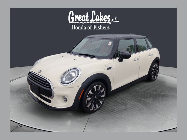 Pepper White 2020 MINI Cooper 4-Door Hatchback FWD Hatchback Front-Wheel Drive Automatic