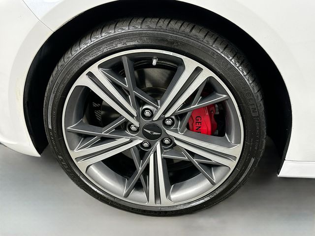 Thumbnail: 2025 Genesis G70 - 32