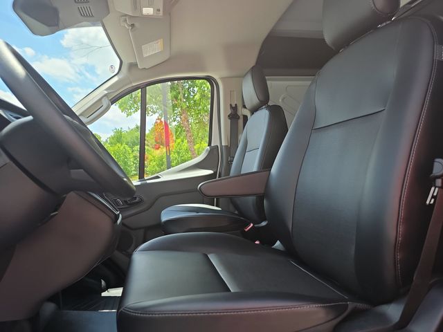 New 2026 Oxford White Ford Cargo Van image 13