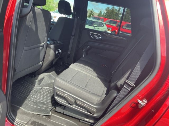 2021 GMC Yukon SLE photo