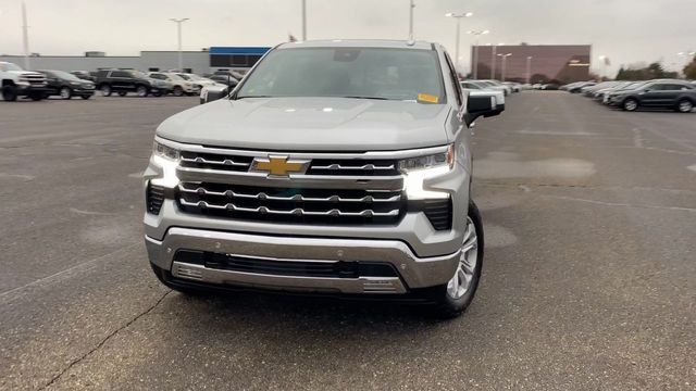 2022 Chevrolet Silverado 1500 LTZ 3