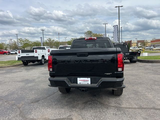 View vehicle photo 4