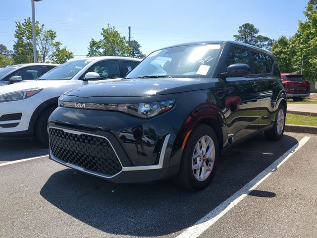 2025 Kia Soul 2.0L LX IVT's photo