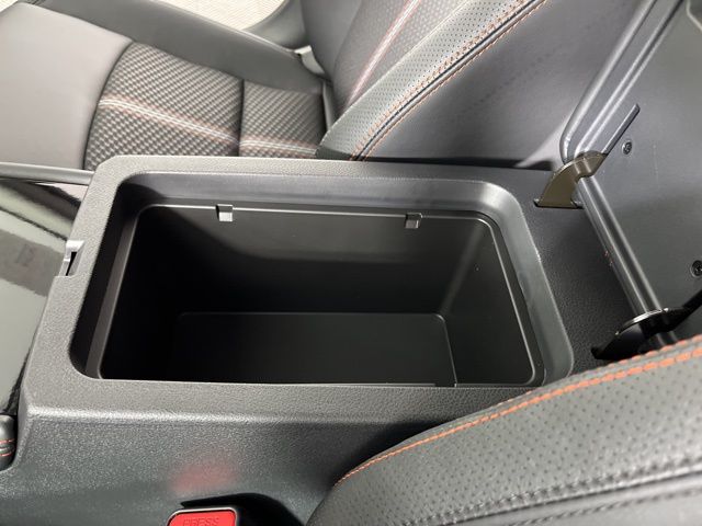 2025 Super Black Clearcoat Nissan Altima 2.5 SR FWD Sedan
