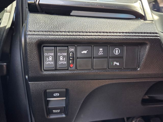 Used 2023 Honda Odyssey Van