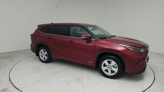 2022 Toyota Highlander Hybrid LE Red at Gullo Toyota