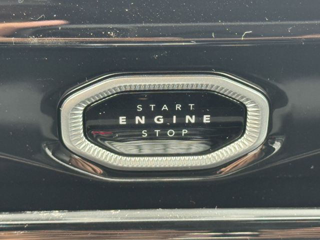 2026 Jeep Grand Cherokee Laredo White/off-white at Big Star Buick GMC
