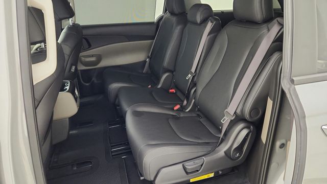2025 Kia Carnival EX White at Shottenkirk Kia Fort Bend