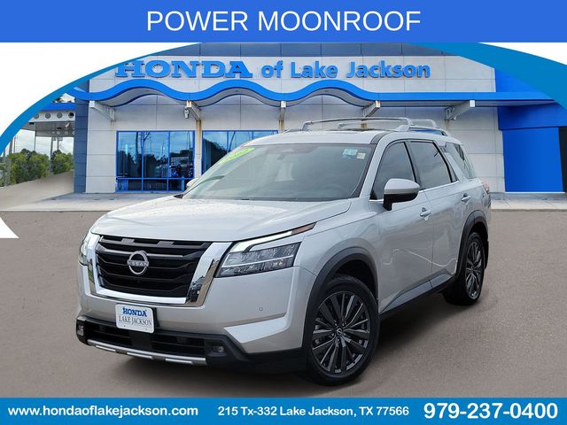 2022 Nissan Pathfinder SL