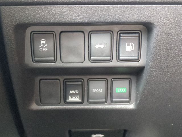 Used 2018 Nissan Rogue SV 4D Sport Utility