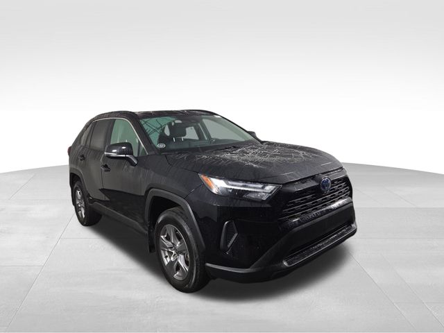 2022 Toyota RAV4 Hybrid XLE photo