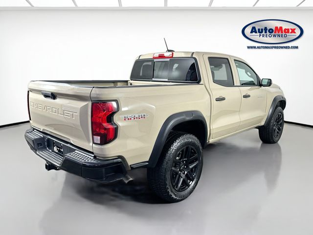 View vehicle photo 2