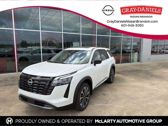 Everest White Pearl Tricoat 2026 Nissan Pathfinder Platinum FWD SUV / Crossover Front-Wheel Drive 9-Speed Automatic