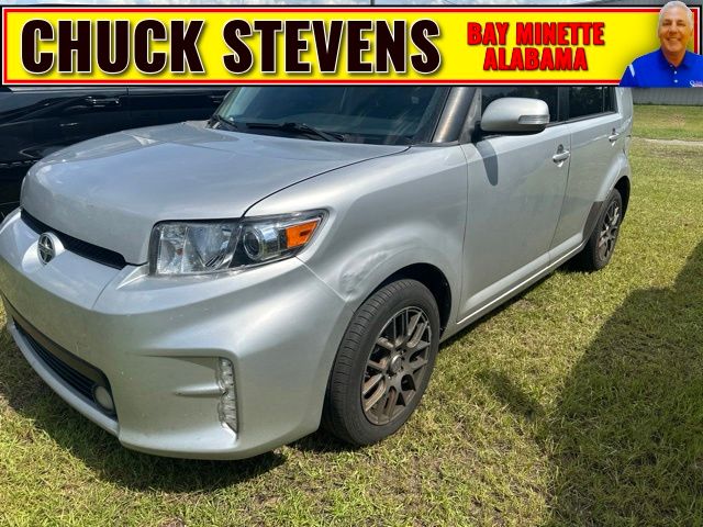 Classic Silver Metallic 2015 Scion xB Wagon Front-Wheel Drive 4-Speed Automatic Overdrive