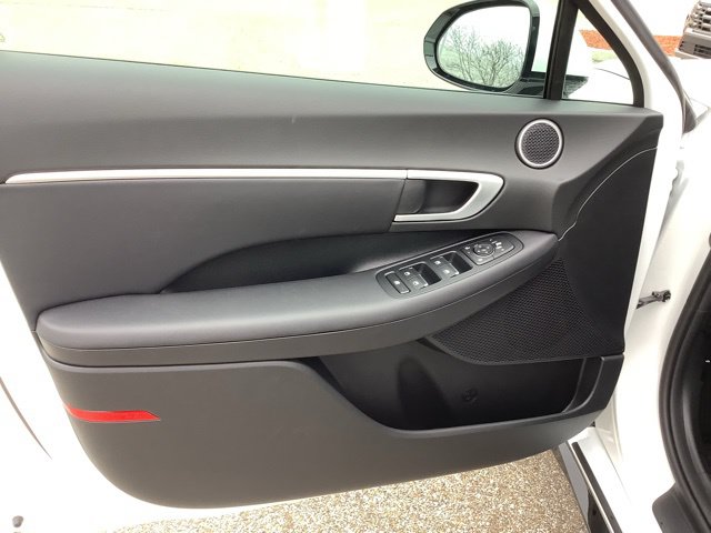 New 2026 White Hyundai SEL Sport image 14