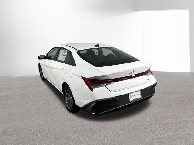 Used 2025 Hyundai Elantra Hybrid For Sale in Indianapolis, IN