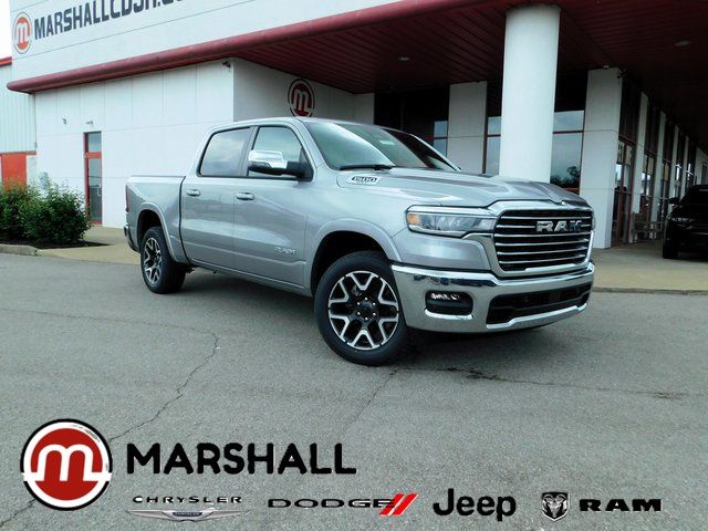 2025 RAM 1500 Laramie Crew Cab 4WD